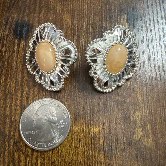 Vintage AVON Silver Tone Peach Color Faux Gemstone Earrings - Picture 2 of 3